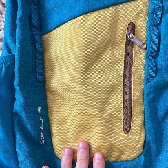 Deuter Backpack - Picture 7 of 9